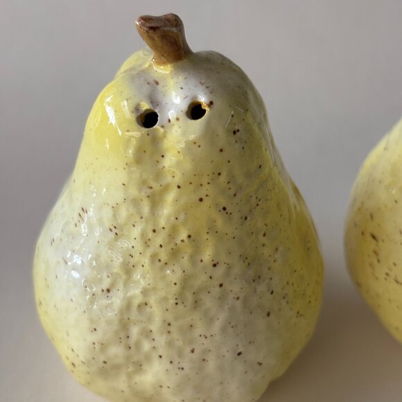 Vintage Yellow Ceramic Pear Salt & Pepper Shakers - Picture 5 of 7